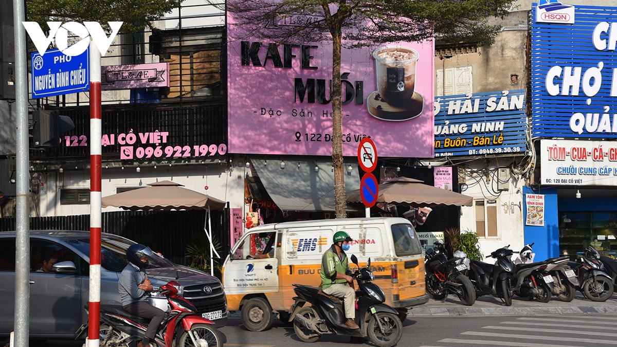 Thí điểm ô tô đi một chiều trên phố Nguyễn Đình Chiểu: Vẫn nhiều xe vi phạm
